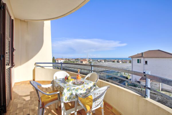 Vascello Pool And Beach Apartment in Ceriale in