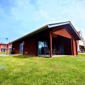 Blockhaus im Ferienhauspark Asgard in Damp in